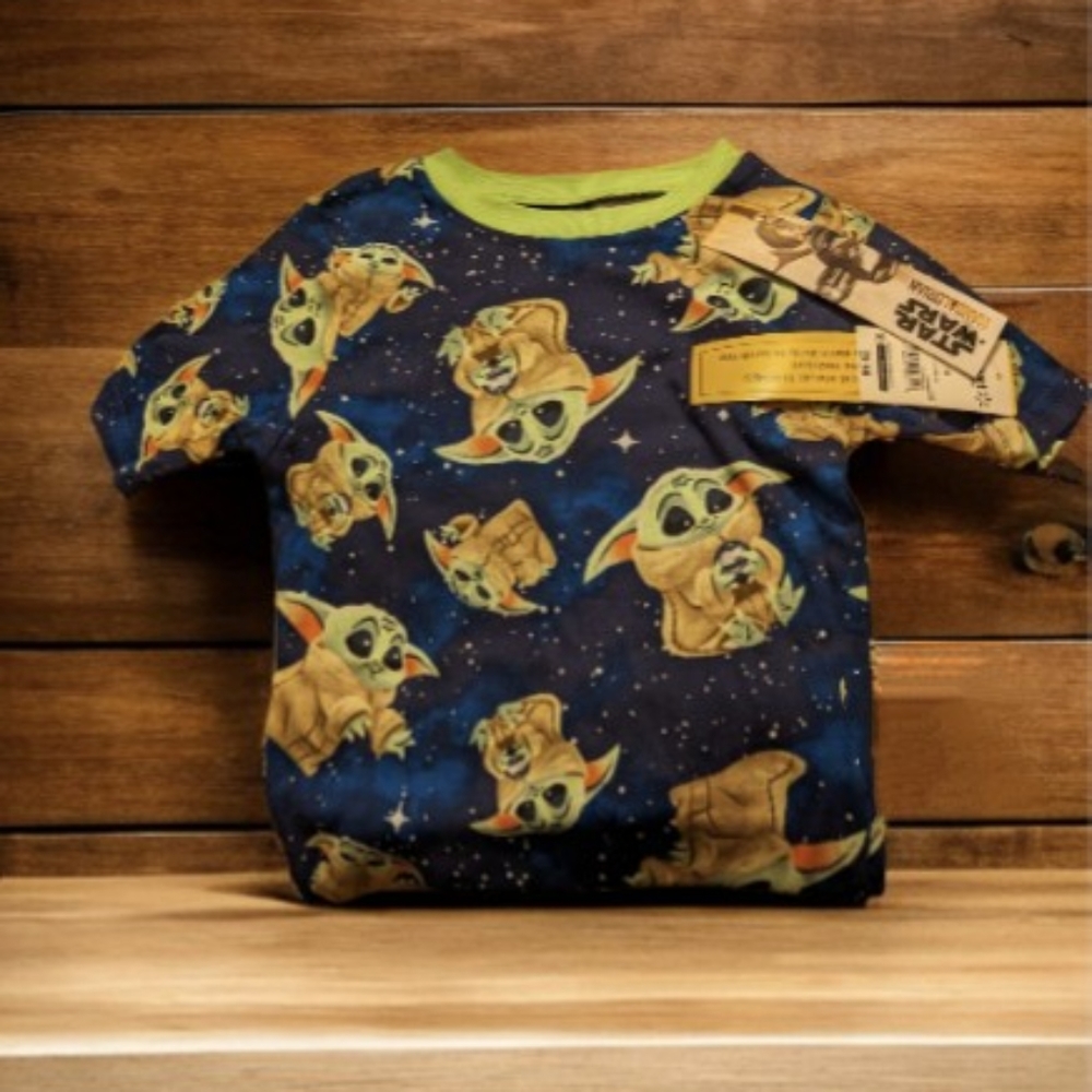 Star wars The Mandalorian Grogu Pajama Shirt Size 10